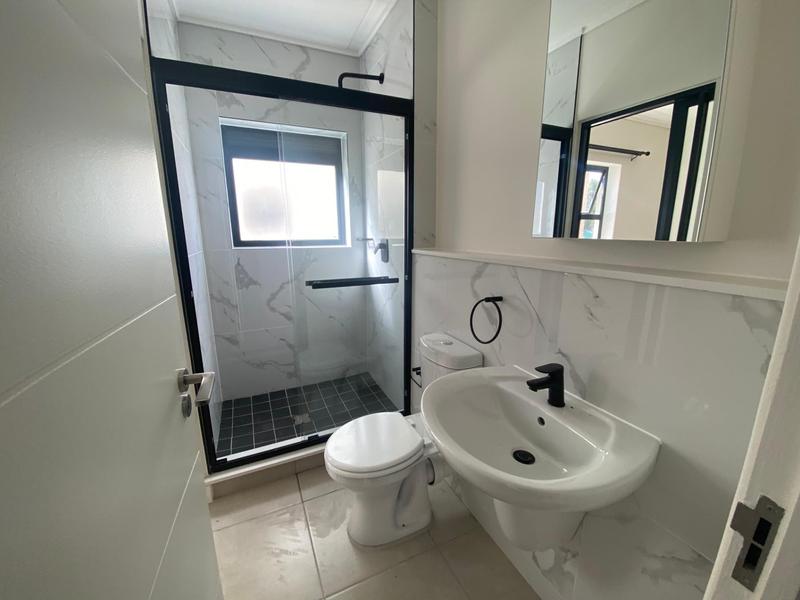 To Let 2 Bedroom Property for Rent in Richwood Western Cape